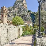 Vakantiehuis 1 Bedroom Gorgeous Home In Moustiers-Sainte-Marie *