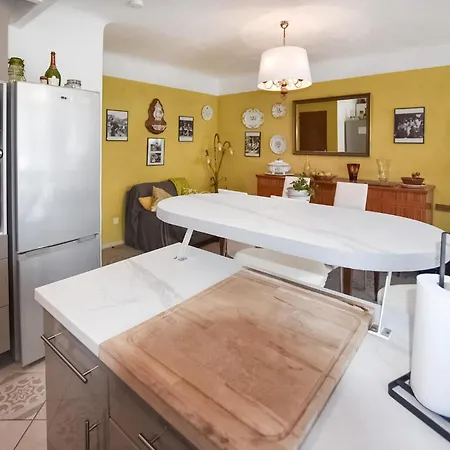 1 Bedroom Cozy Home In Moustiers-Sainte-Marie 度假居 *